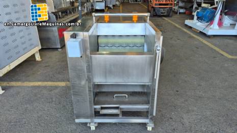 Washer and peeler for fresh fruits, vegetables, and tubers with abrasive brush roller.