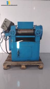 Roller refiner mill with 2 cylinders