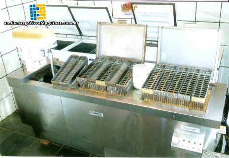 Producer of popsicle and pasta R.Camargo