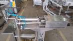 Semi-automatic pneumatic liquid filling machine with two nozzles