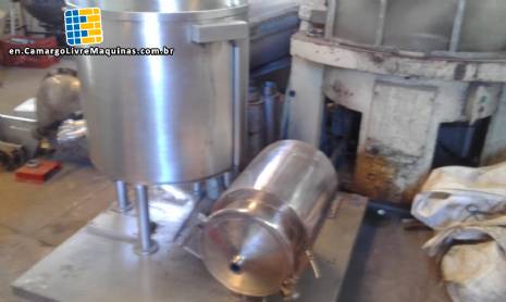 Mixer in stainless steel with screw and pump transfer cookie stuffing