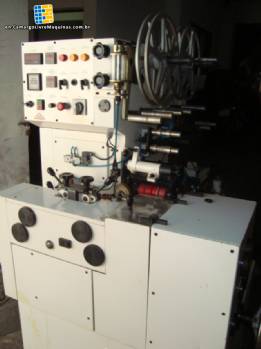 Packaging for chewing gum with folding flaps (portfolio)