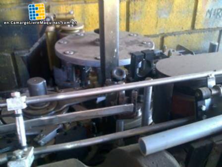 Labeling machine for glass bottles KHS