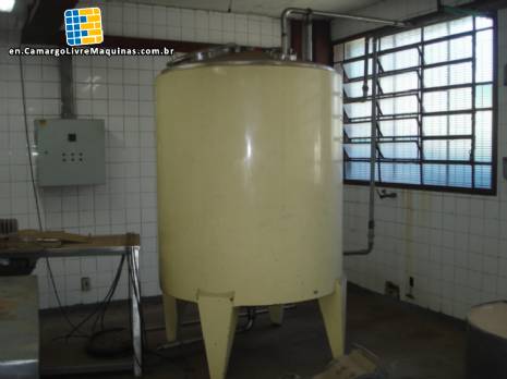 2,000 liter internal stainless steel jacketed tank