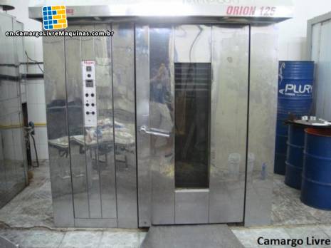 Oven Hyppolito