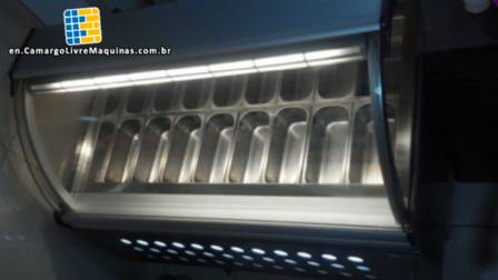 Ice cream machine and display machine