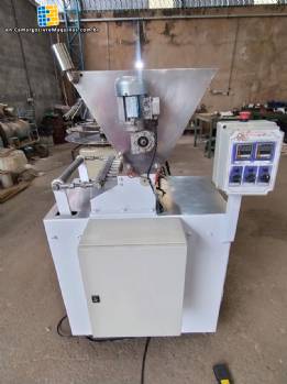 Semi-automatic chocolate dispenser with 6 Sidmaq nozzles