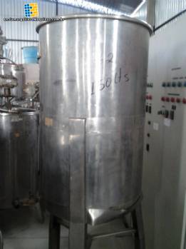 Stainless steel tank for 150 liters