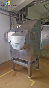 Hermann 20 HP stainless steel block breaker for frozen products