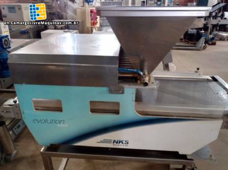 Extruder of sweets and salted NKS