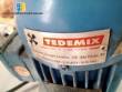 Stainless steel tank for stirring products
