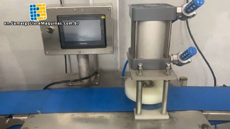 Machine for flattening and thinning biscuit dough 120 units per minute