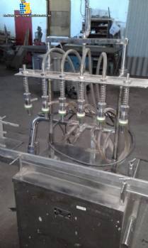 Linear filling machine with 6 stainless steel spouts Amard