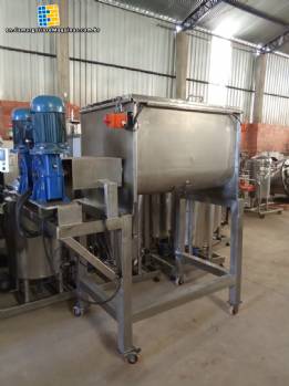 300 liter stainless steel ribbon blender with 2 shafts