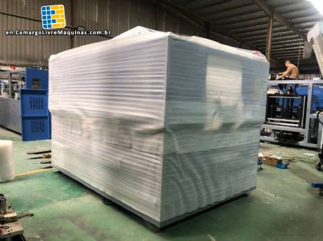 WATON 2-cavity automatic blow molding machine