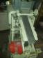 Feeder with vibrating chute to shekeres