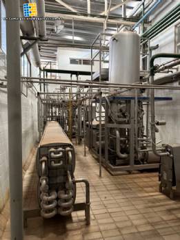 UHT VTIS Tetra Pak system for aseptic processing and sterilization of milk and dairy products, 5,000 liters/hour.
