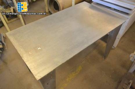 Stainless steel cooling table for sweets
