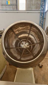 Coated dragee machine with stainless steel tank, 100 liters. Coated dragee machine with stainless steel tank, 100 liters.